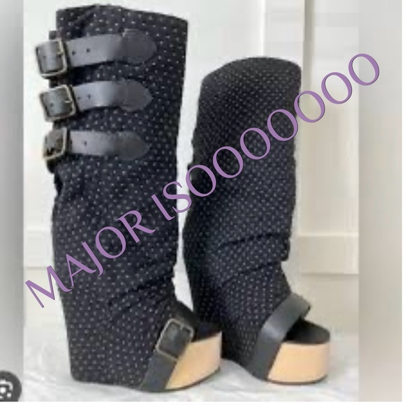 IN SEARCH OF!! Irregular Choice Mo Money Mo HEELS - Picture 1 of 2